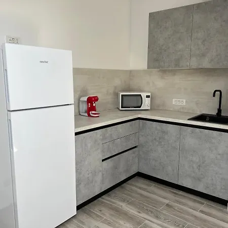 Three-Bedroom Apartment 110 M² Bucharest Center *